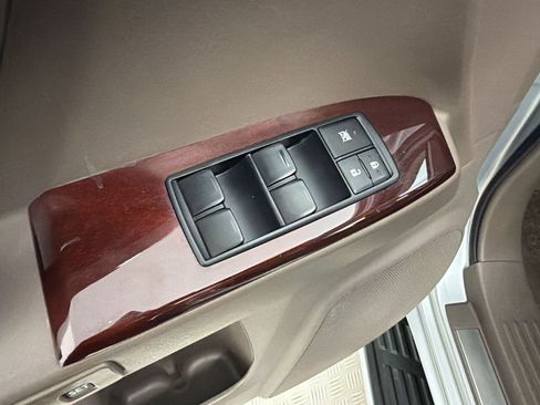Used 2015 Lexus GX 460 w/ Premium Package AWD/4WD image 13