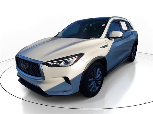 Used 2022 INFINITI QX50 Luxe image 3