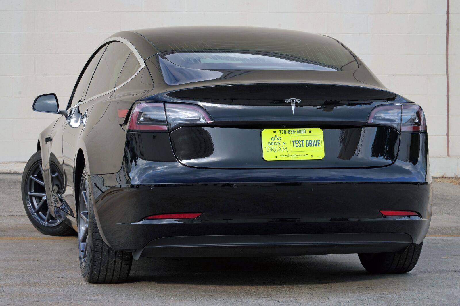 Used 2020 Tesla Model 3 Standard Range Plus RWD image 6