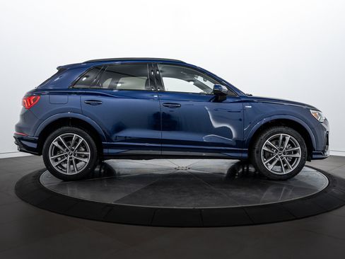 New 2025 Audi Q3 2.0T Premium image 3
