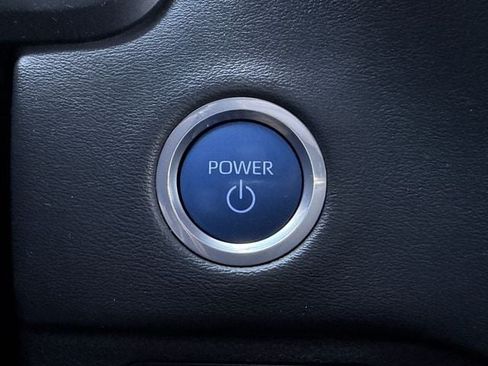 Used 2023 Toyota Tundra Platinum AWD/4WD image 19