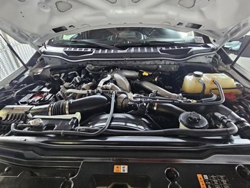 Used 2022 Ford F350 Platinum image 12