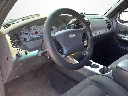Used 2001 Ford Explorer Sport Trac 4x4 image 15
