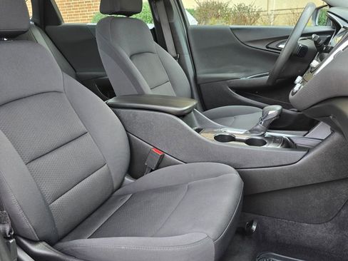 Used 2022 Chevrolet Malibu LT image 21