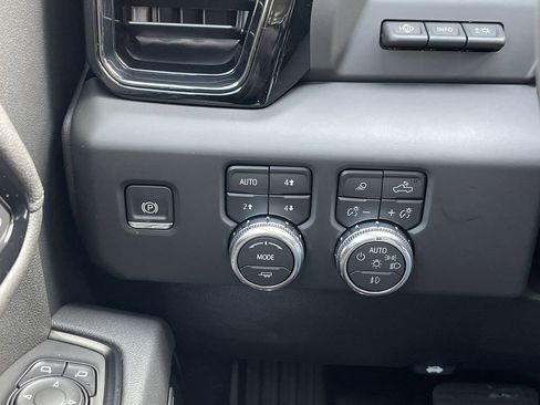 New 2026 GMC Sierra 3500 AT4 w/ AT4 Premium Plus Package image 18