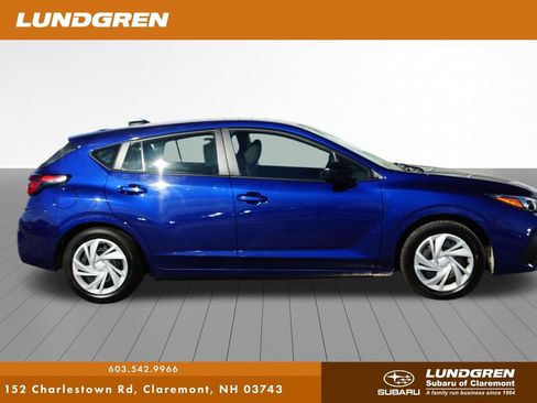Used 2024 Subaru Impreza 2.0i image 2
