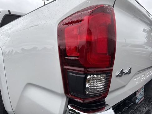 Used 2021 Toyota Tacoma SR5 image 23