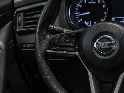 Used 2017 Nissan Rogue SL w/ SL Premium Package FWD image 20