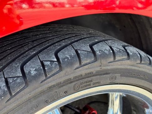 Used 2006 Pontiac Solstice Convertible w/ Premium Package RWD image 39