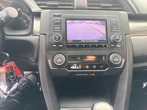 Used 2017 Honda Civic Sport image 15