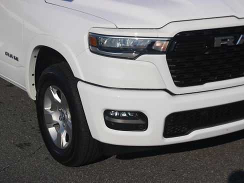 Used 2025 RAM 1500 Big Horn AWD/4WD image 9