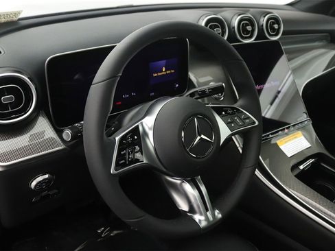 New 2026 Mercedes-Benz GLC 300 image 5