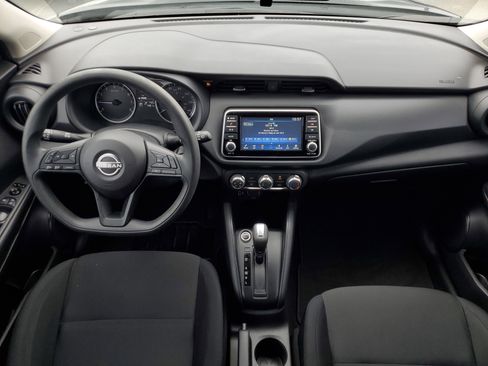 Used 2024 Nissan Kicks S image 13