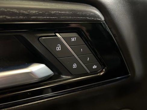 Used 2025 GMC Yukon XL AT4 Ultimate image 48