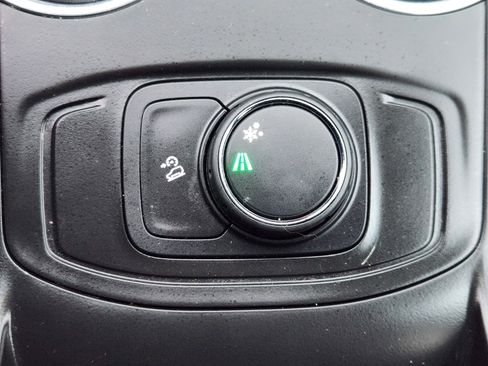 Used 2019 GMC Terrain SLE image 21