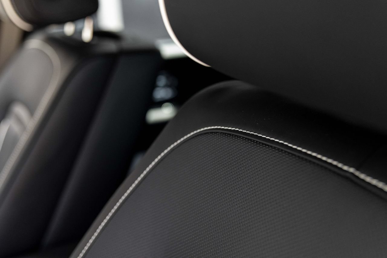 New 2027 Rolls-Royce Cullinan Black Badge AWD/4WD image 21