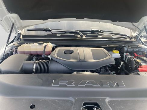 Used 2025 RAM 1500 Big Horn AWD/4WD image 29