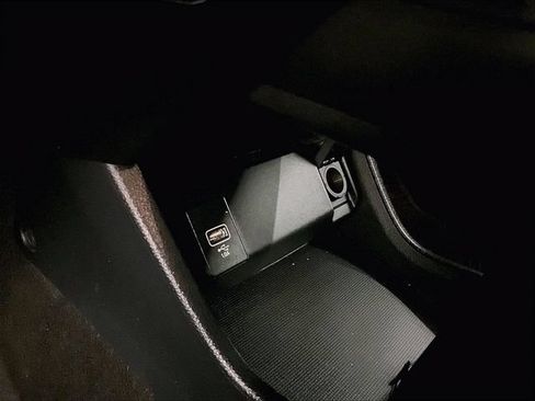 Used 2020 Honda HR-V LX image 31
