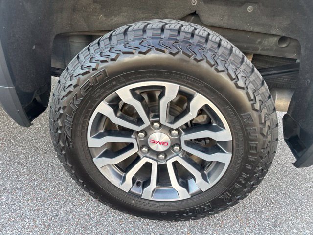 Used 2021 GMC Sierra 1500 AT4 w/ AT4 Premium Package AWD/4WD image 31