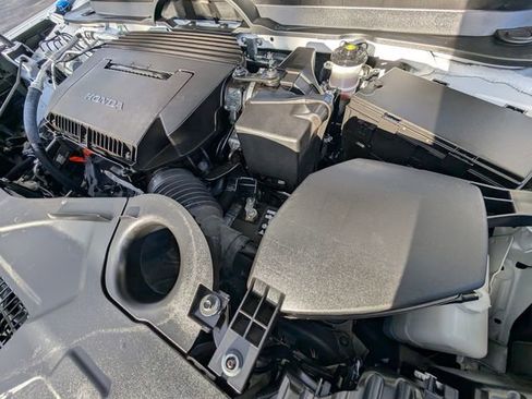 Used 2025 Honda Pilot Touring image 27