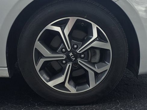 Used 2020 Kia Forte LXS FWD image 33