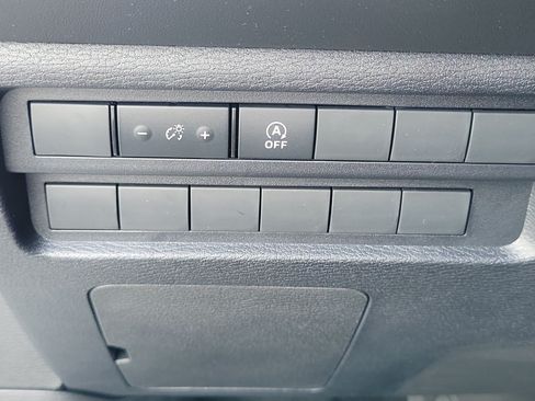 New 2026 Mitsubishi Outlander ES FWD image 22