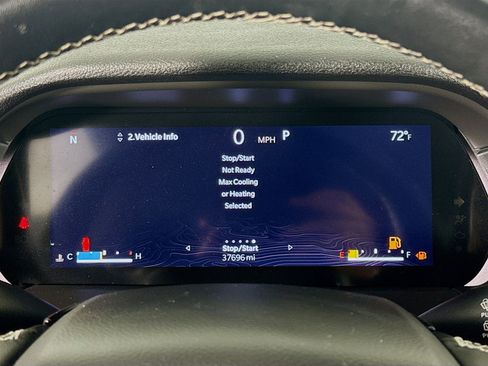 Used 2022 Jeep Grand Cherokee Laredo w/ Luxury Tech Group I image 16