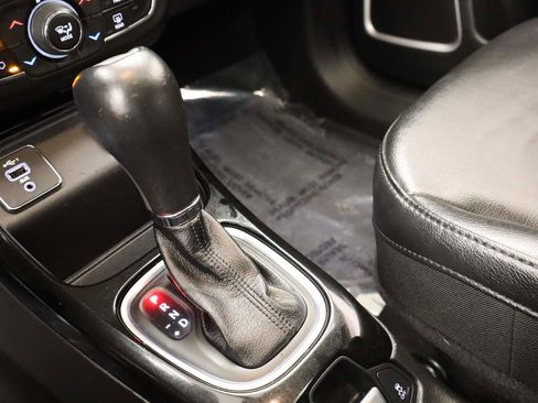 Used 2020 Jeep Compass Latitude image 9