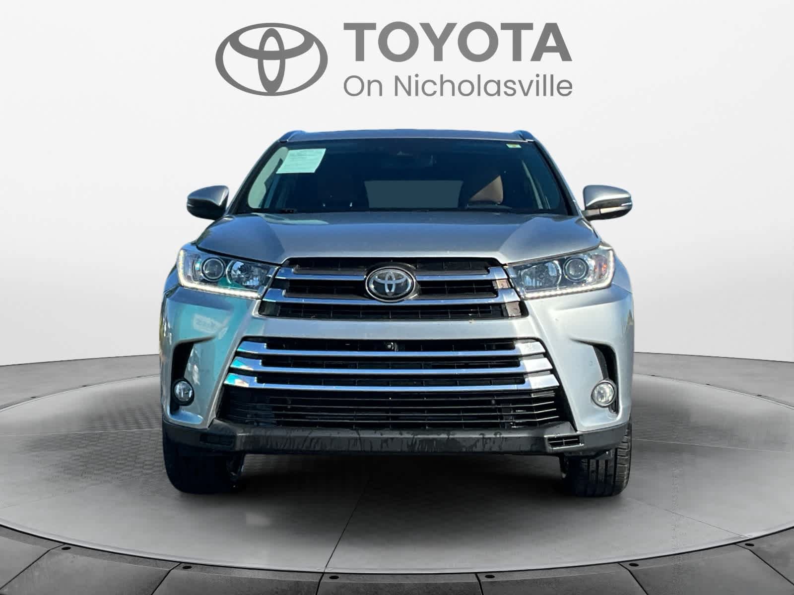Used 2018 Toyota Highlander Limited Platinum AWD/4WD image 8