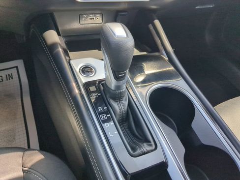 Used 2023 Nissan Altima 2.5 SV FWD image 23