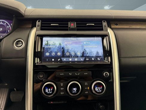 Used 2018 Land Rover Discovery HSE Luxury image 22