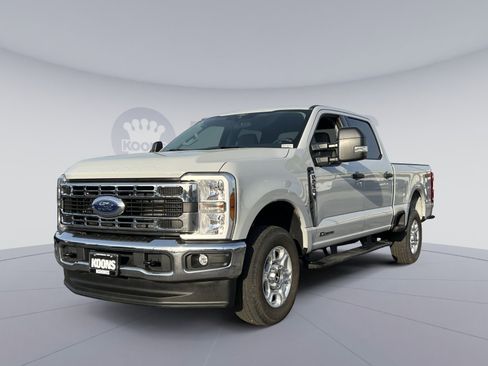 Used 2026 Ford F250 XLT image 1