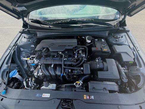 New 2026 Hyundai Elantra Sport FWD image 22
