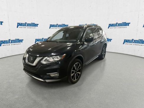 Used 2019 Nissan Rogue SL w/ Premium Package AWD/4WD image 4