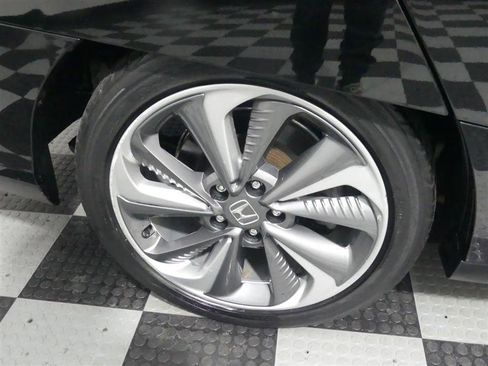 Used 2018 Honda Clarity image 16