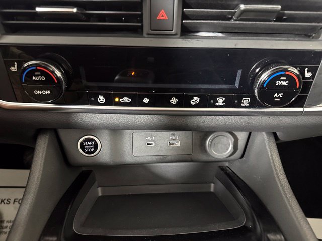 Used 2023 Nissan Rogue SV w/ SV Premium B Package FWD image 16