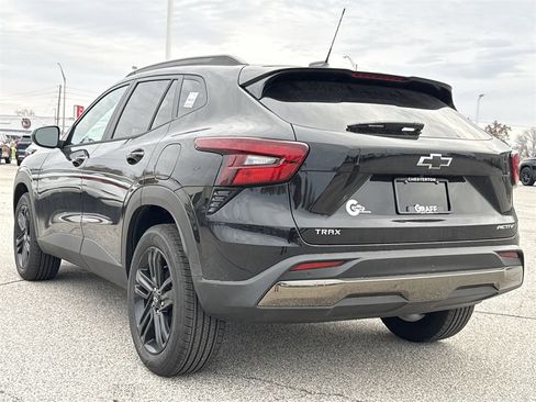 New 2026 Chevrolet Trax ACTIV w/ Sunroof Package image 6
