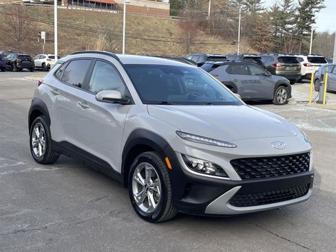 Used 2023 Hyundai Kona SEL image 7
