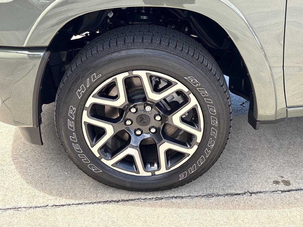 Used 2026 RAM 1500 Laramie w/ Sport Appearance Package AWD/4WD image 8