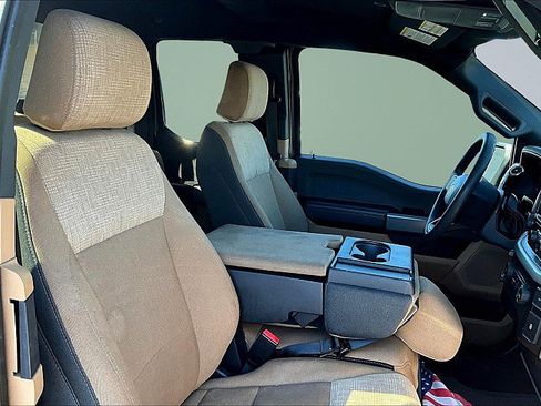 Used 2022 Ford F150 XLT w/ Trailer Tow Package image 9