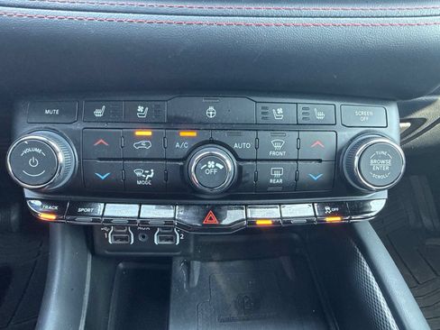 Used 2023 Dodge Durango R/T w/ Tow 'N Go Package AWD/4WD image 17