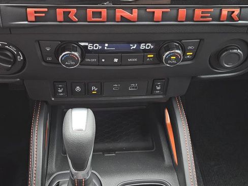 Used 2026 Nissan Frontier PRO-4X w/ Pro Premium Package image 15
