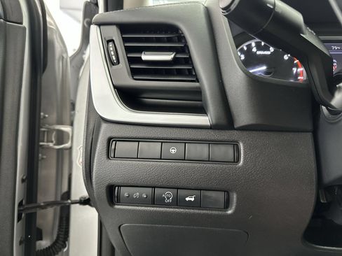Certified 2024 Nissan Rogue SV AWD/4WD image 18