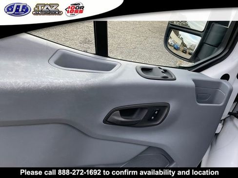 Used 2017 Ford Transit 150 XL image 11