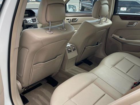 Used 2014 Mercedes-Benz E 350 4MATIC Sedan image 15