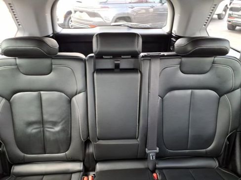 Certified 2023 Jeep Grand Cherokee Limited image 22