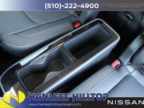 New 2026 Nissan Pathfinder SL w/ SL Premium Package AWD/4WD image 18