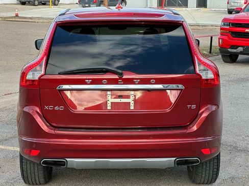 Used 2016 Volvo XC60 T5 Premier w/ Proximity Package image 5