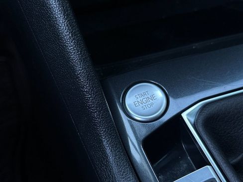 Used 2023 Volkswagen Tiguan SE R-Line image 23