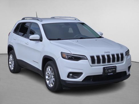 Used 2019 Jeep Cherokee Latitude w/ Popular Appearance Group FWD image 1